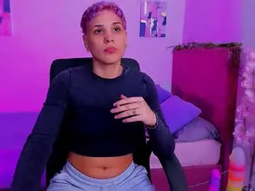 Laura_r23  live sex cam