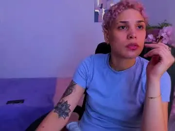 Laura_r23  live sex cam