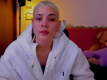 Laura_r23  live sex cam