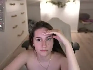 Lizzi_fox  live sex cam