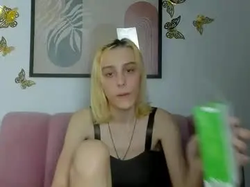 Milaglow  live sex cam