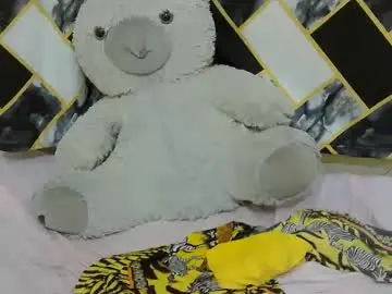 Naughtysammur25  live sex cam