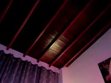 Nina_fuentes  live sex cam