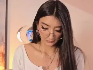 Salomee_mon  live sex cam