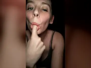 Xxsophiexx09  live sex cam