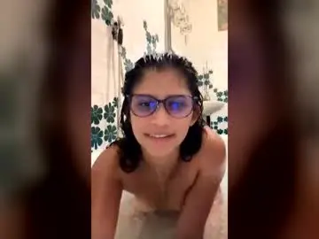 _small_girl_  live sex cam