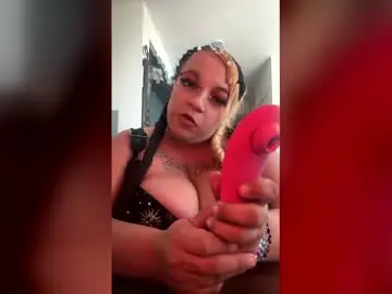 Blacklipstickceo  live sex cam