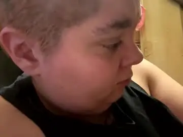 Chunkygirl27  live sex cam