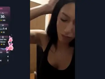 Darcyakuchie  live sex cam