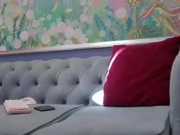 Kriskras__  live sex cam