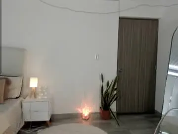 Naughtynath_  live sex cam
