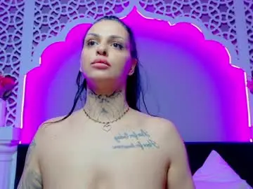 Nickyjune  live sex cam