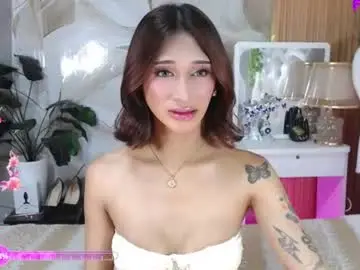 Xclassyanisha  live sex cam