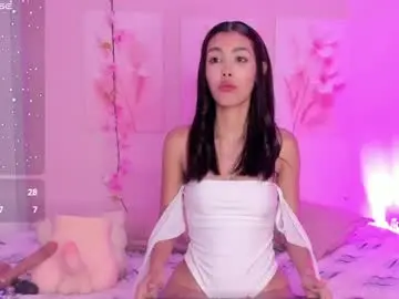 Amiiclark  live sex cam