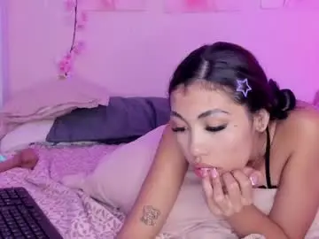 Amiiclark  live sex cam