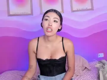 Amiiclark  live sex cam