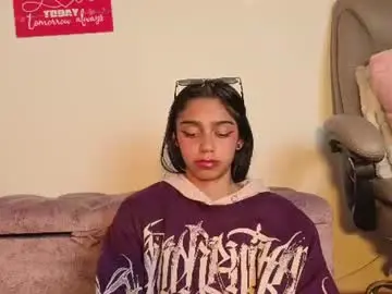 Dafne_girl4u  live sex cam