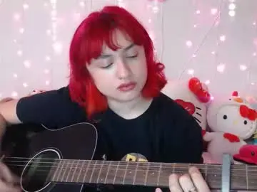 Hollybabykitty  live sex cam