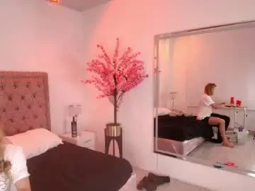 Juliieta_gray  live sex cam