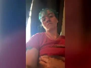 Littlebits82  live sex cam