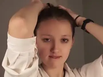 Lucilacapinpin  live sex cam