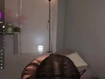 Lucilacapinpin  live sex cam