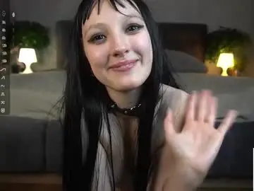 Lucilacapinpin  live sex cam