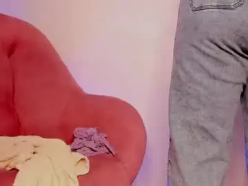 Ninacollinss1  live sex cam