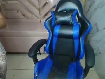 Nova_glow_r  live sex cam