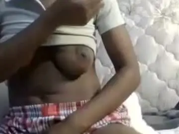 Sexyvee24  live sex cam