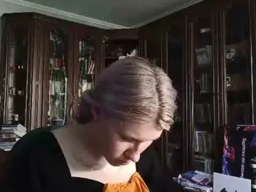 Tranhardisty  live sex cam