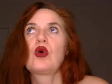 _kapelka_  live sex cam
