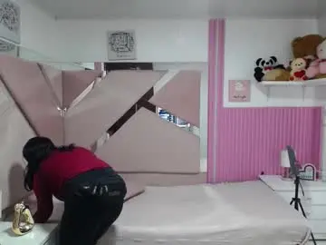 _miaaleon  live sex cam