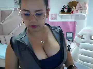_miaaleon  live sex cam