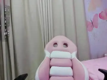 Alanna_foxx_  live sex cam