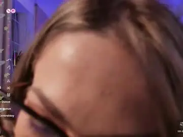 Allenamoon  live sex cam