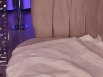 Allenamoon  live sex cam