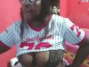 Loretybighot  live sex cam