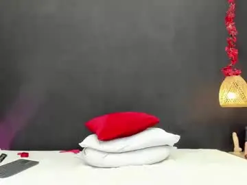 Luna_smit_  live sex cam