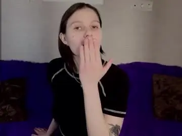 Morphedjoy  live sex cam