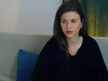 Scarlettnoirr  live sex cam