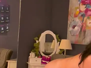 Senigrandeee  live sex cam