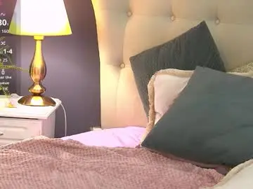 Senigrandeee  live sex cam