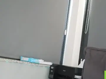 Tia_j  live sex cam