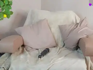 Avelyra  live sex cam