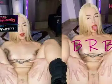 Babyandromeda  live sex cam