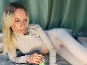 Dellacampbell  live sex cam