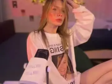 Dellacampbell  live sex cam