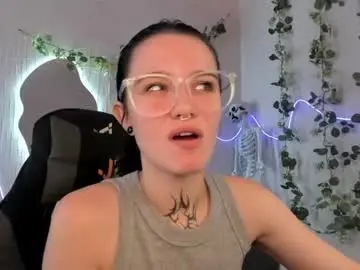 Elastikiss  live sex cam