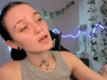 Elastikiss  live sex cam